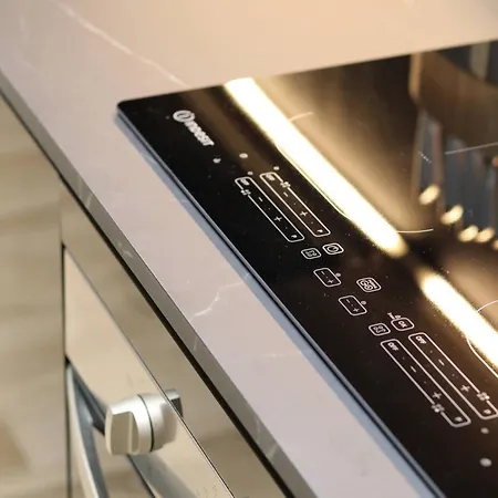 아파트 Price Vs Quality - Fully Equipped & Renovated 1br Montenero - Centre 올비아