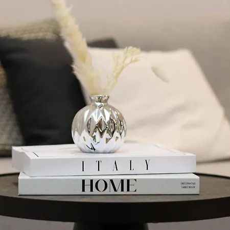 Price Vs Quality - Fully Equipped & Renovated 1br Montenero - Centre 올비아