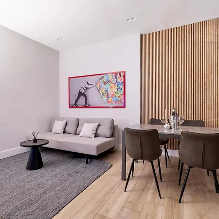 Price Vs Quality - Fully Equipped & Renovated 1br Montenero - Centre 올비아