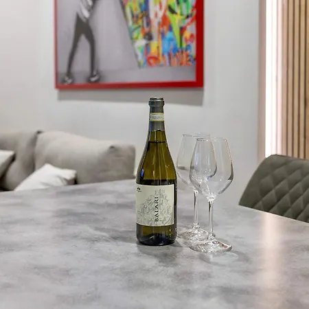 Price Vs Quality - Fully Equipped & Renovated 1br Montenero - Centre 올비아